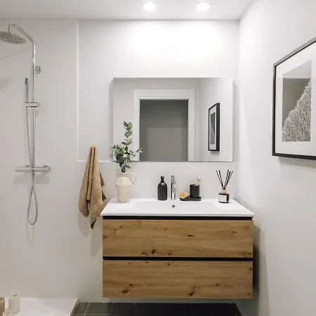 Senahu - 2 Bedrooms And Office In Eixample Dreta